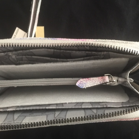 Aimee Kestenberg Dhena Wristlet Wallet Multi - Picture 5 of 9